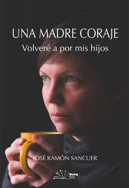 José Ramón Sancuer Una madre coraje обложка книги