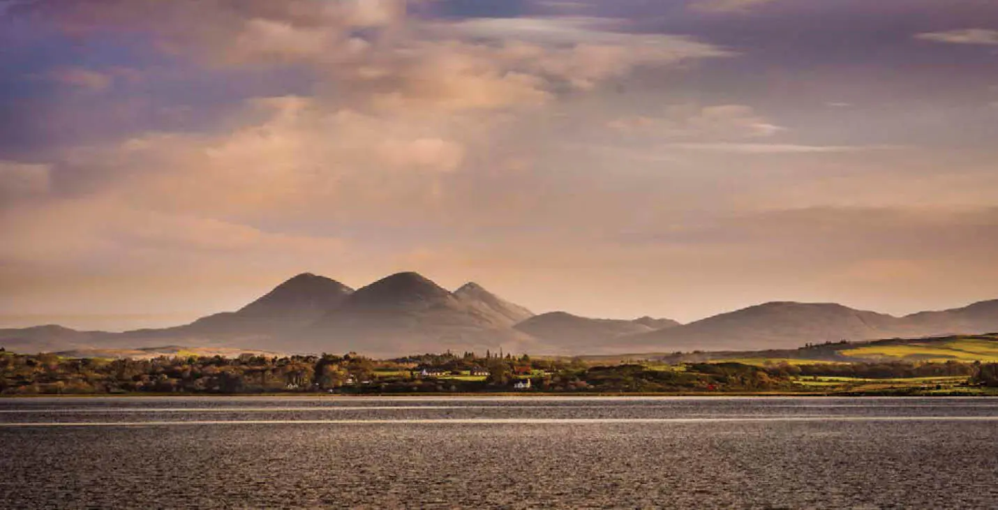 There are only two ways to get to Islay You can either board a small - фото 17