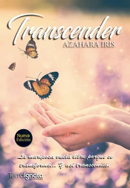 Azahara Iris Transcender обложка книги