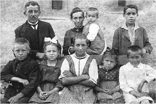 Familie Robert Diebler um 1920 Doch nach zwei Jahren als Knecht hatte er genug - фото 2