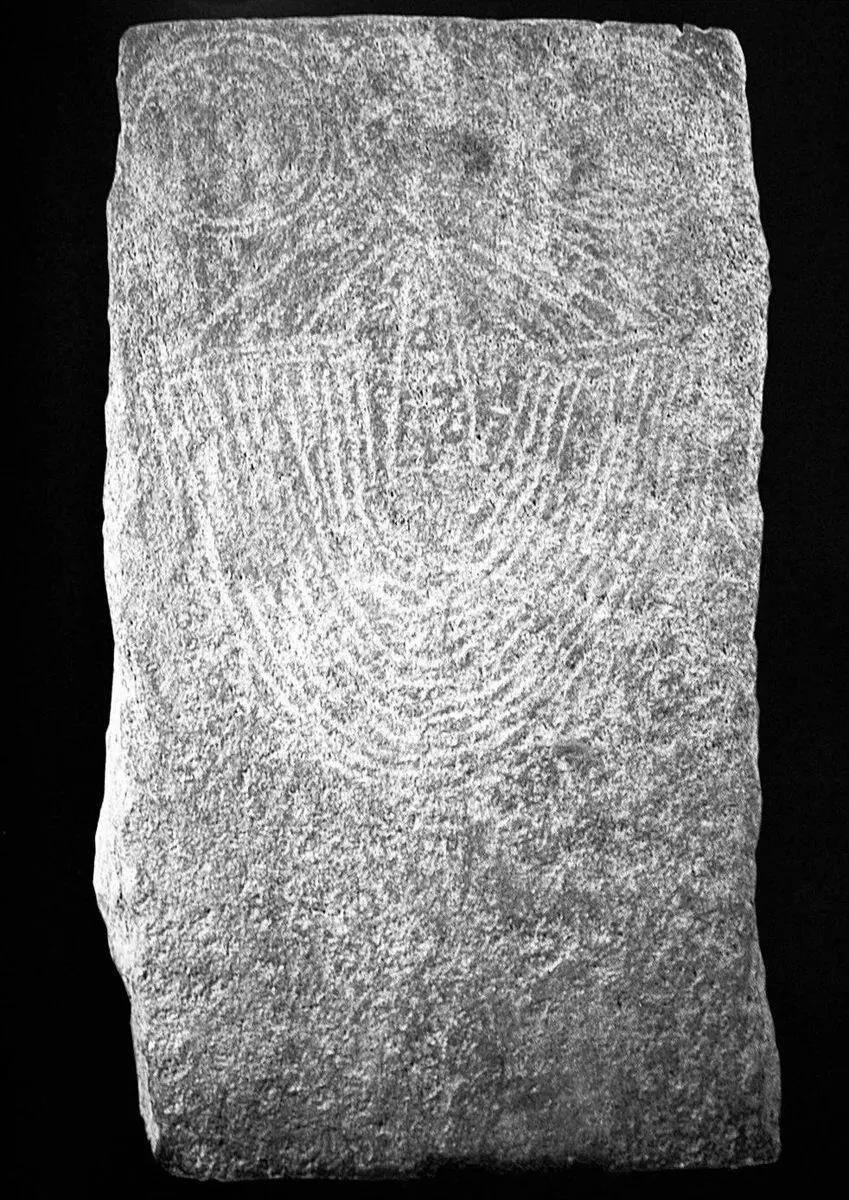 Menhir aus dem Val Camonica Die letzten Alpenrätsel Botschaften werden vom - фото 41