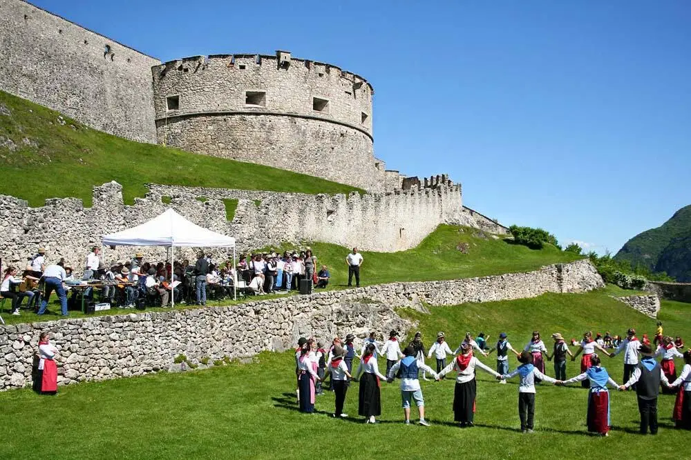 Fest am Castel Beseno Info LageRovereto Region Trentino 40000 Einwohner - фото 65