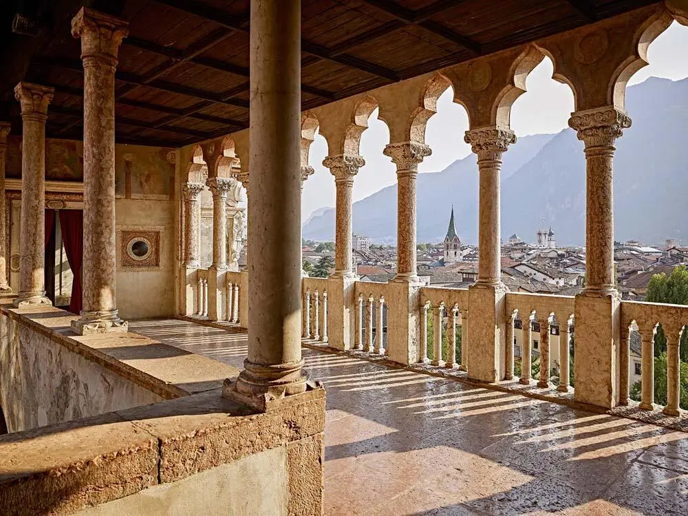 Castello del Buonconsiglio Das zweite große Museum in Trento ist die Galleria - фото 69