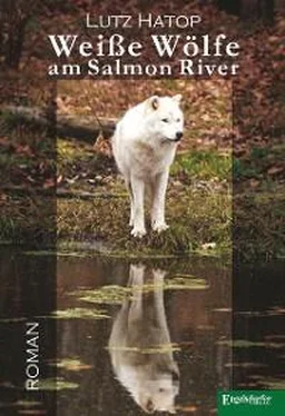 Lutz Hatop Weiße Wölfe am Salmon River обложка книги