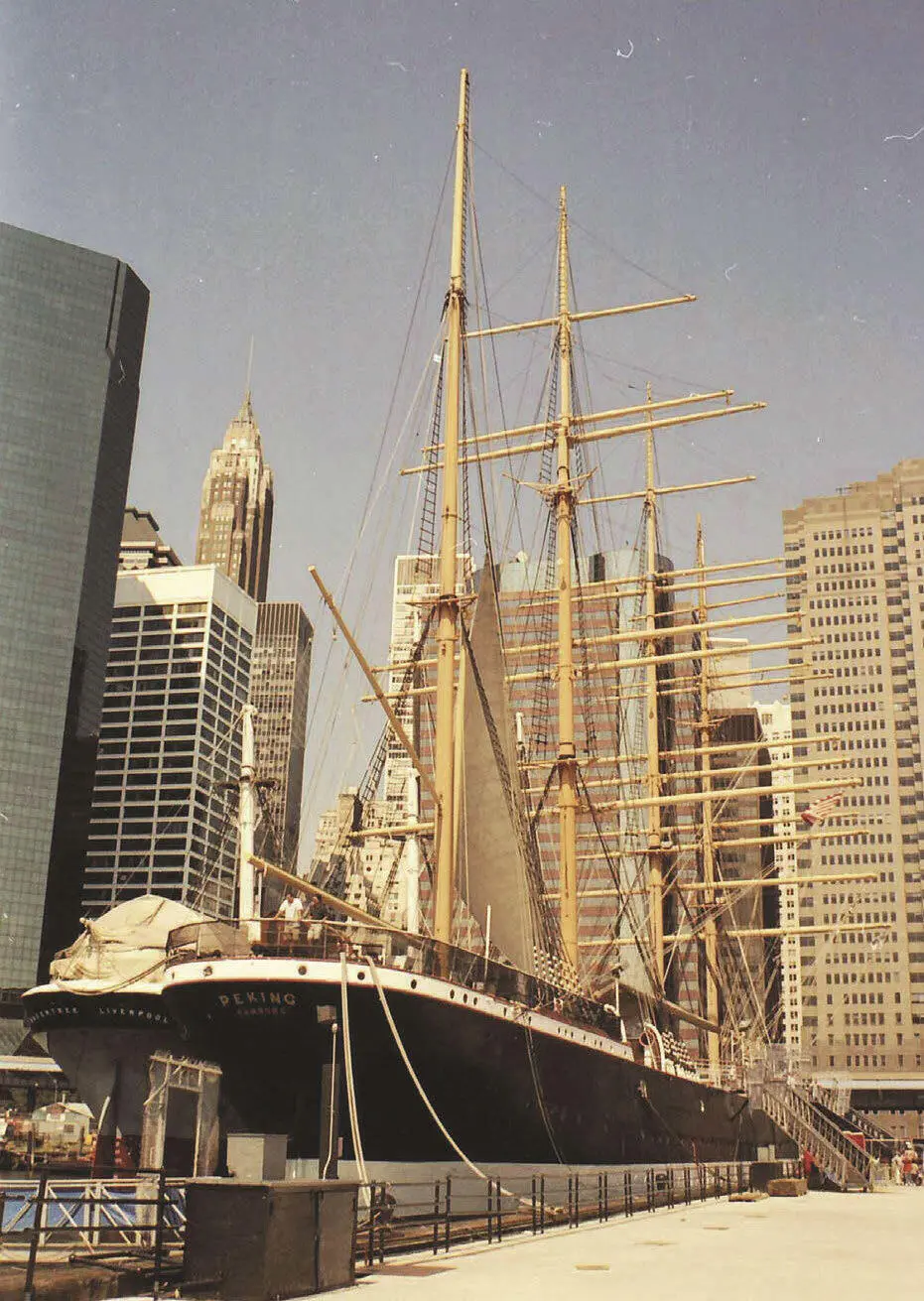 FlyingPLiner PEKING als Museumsschiff in Manhattan New York Surville wurde - фото 12