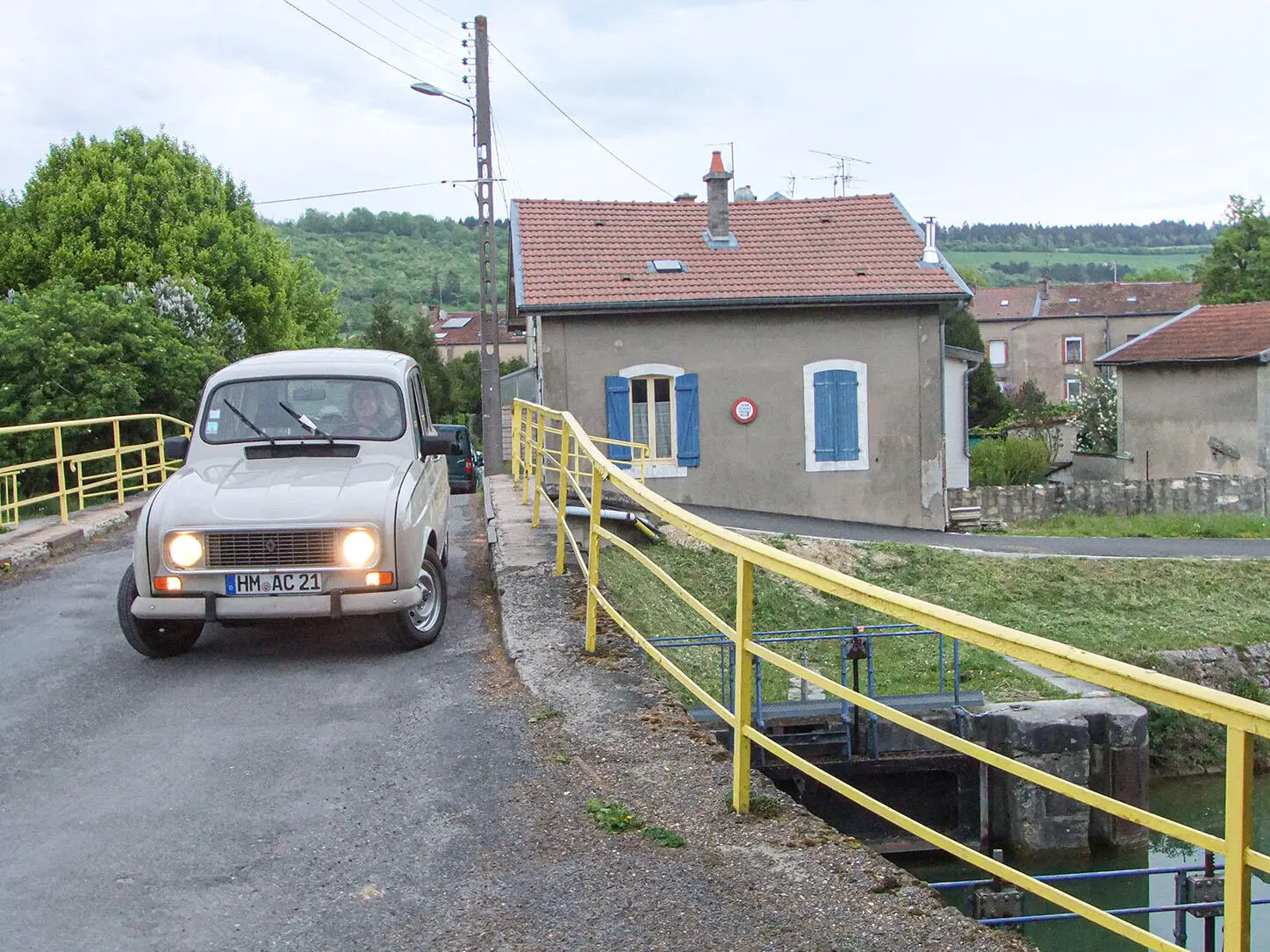 Abendrundfahrt in BellevillesurMeuse Die Melodie der vier Pötte ist ein - фото 6