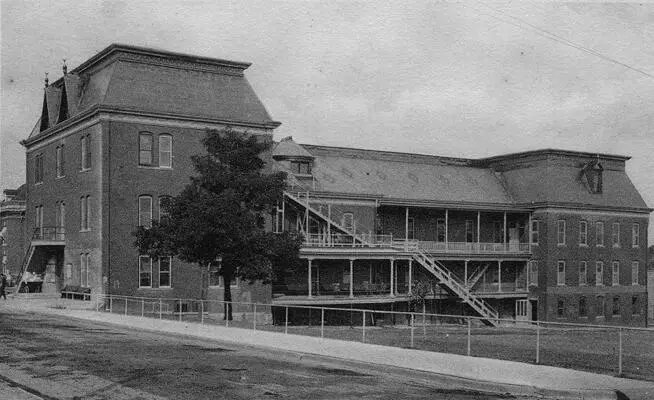 ABB 10 NEUES SCHULGEBÄUDE DER ASO 1897 Osteopathie boomt und der Bedarf - фото 12
