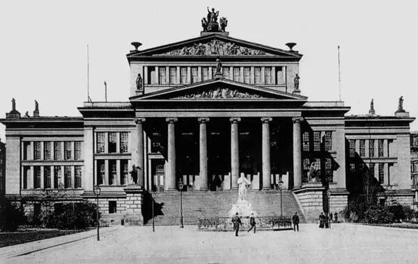 Das Schauspielhaus am Gendarmenmarkt Im Herbst 1928 schließt Renate Müller - фото 16