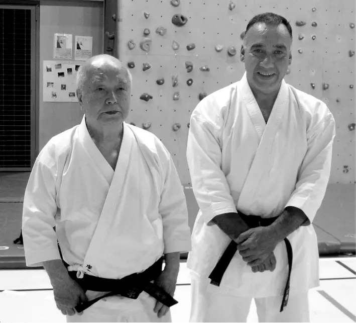 Sōke Mabuni Kenei und Shihan Carlos Molina 2007 Danksagung Der Herausgeber - фото 4