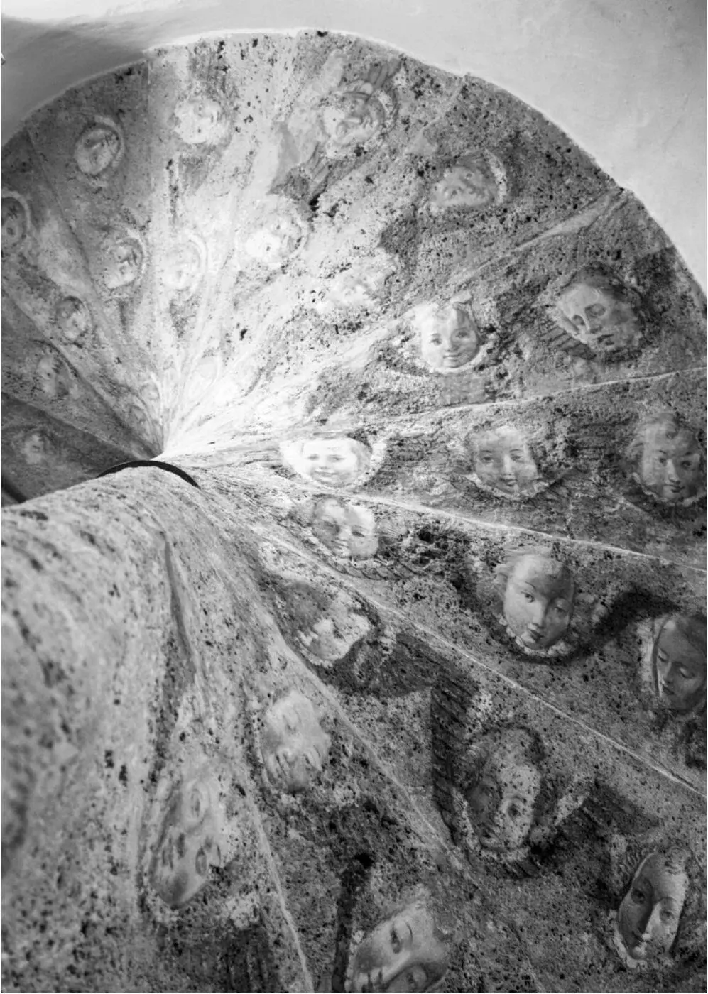 Wendeltreppe mit Engelsköpfen in Mariastein Tirol Anstoß Wenn das - фото 6