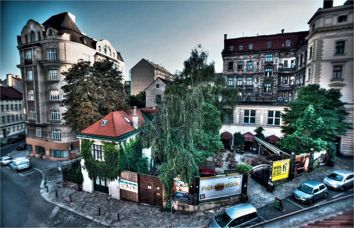 Im Restaurant Kaiserwalzer ereignen sich unerklärliche Vorkommnisse Ist das - фото 31