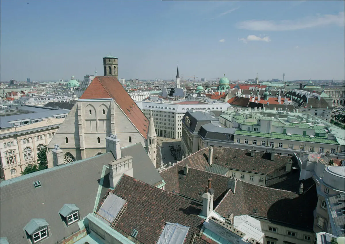 Eine Stadt im Sternzeichen Zwilling Blick auf die Wiener Innenstadt mit der - фото 5