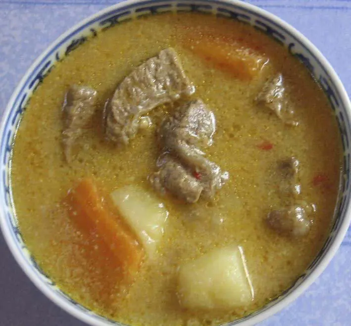 Curry stammt ursprünglich aus Indien heute ist er weltweit bekannt - фото 2