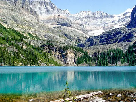 Rund um diesen legendären See im Yoho National Park ziehen sich zahlreiche - фото 84