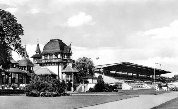 Die HindernisHochburg Karlshorst 1935 mit dem KaiserPavillon im Vordergrund - фото 6