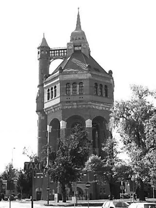 Tympanon von Robert Bednorz am Wasserturm in WrocławBreslau Foto Autorin - фото 10