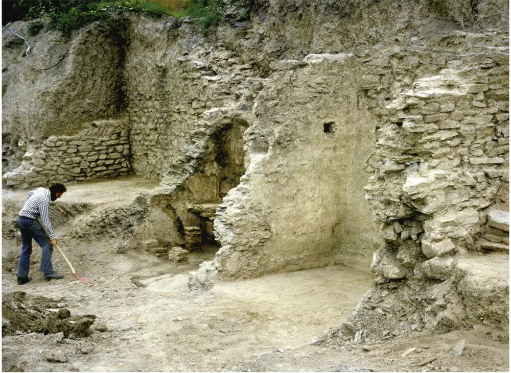 Abb 8Westlich an die Kelter von Piesport wurden nachträglich ein Fumarium und - фото 44