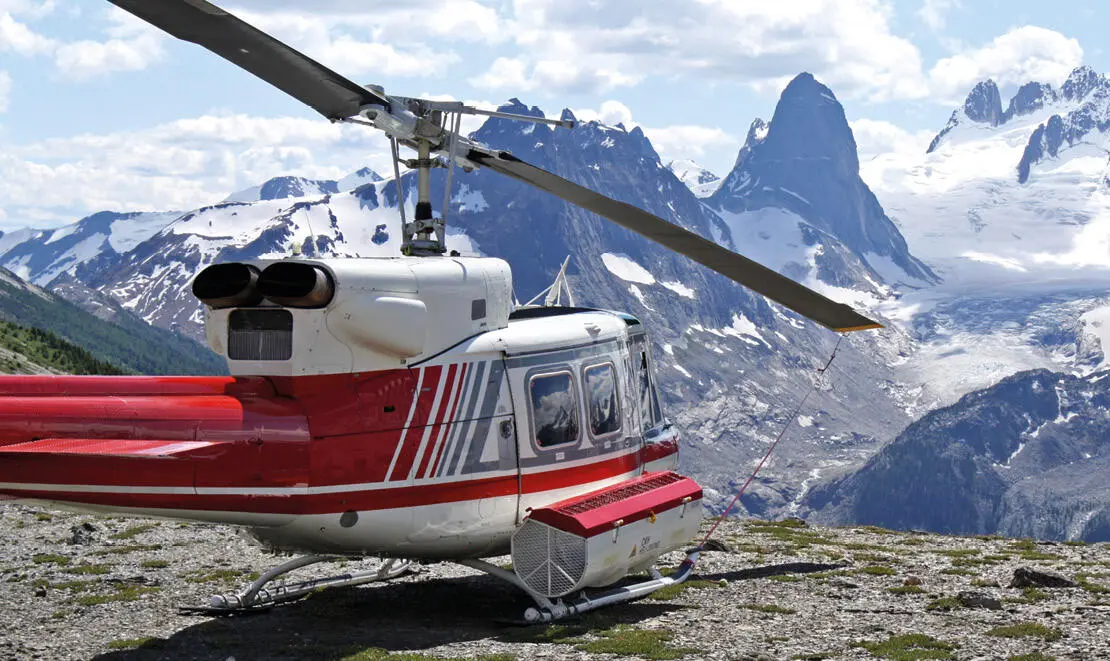 Beim HeliWandern in den Bugaboo Mountains steht der Hubschrauber stets bereit - фото 42