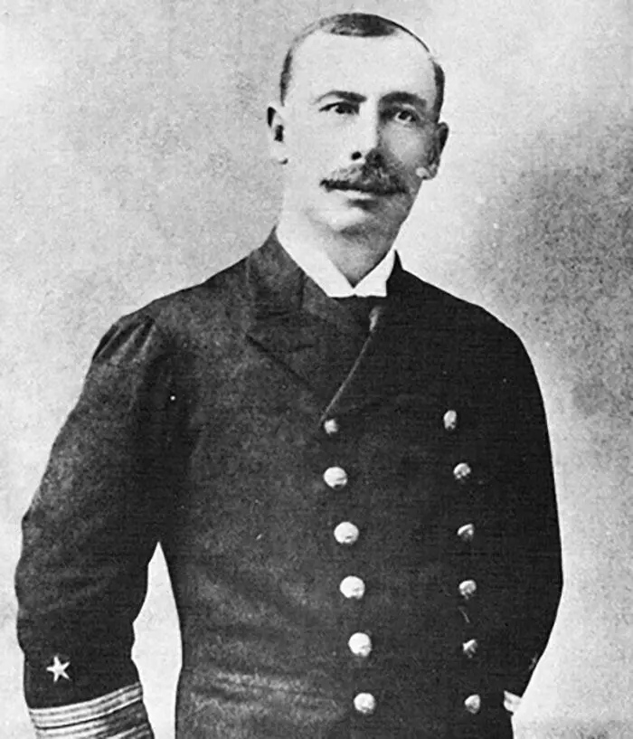 Capitán de navío Carlos Moraga Suzarte Colección Archivo Histórico de la - фото 16