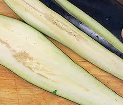 Разрежьте баклажаны поперек тонкими полосками пос - фото 228