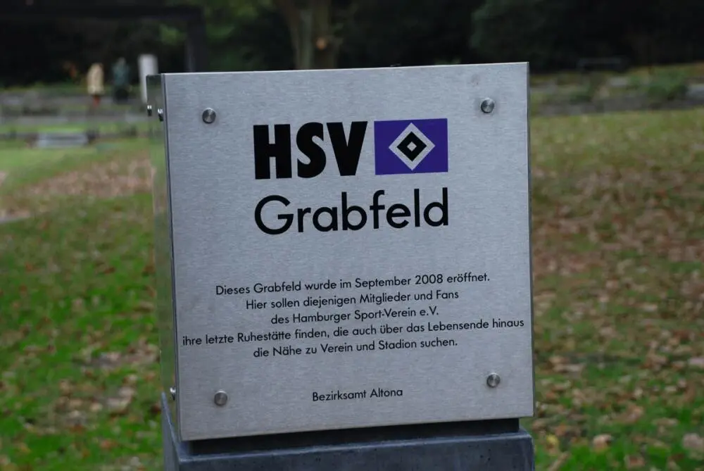 Bild 34 Hamburger SVGemeinschaftsgrab auf dem Friedhof Altona Quelle Lea - фото 48