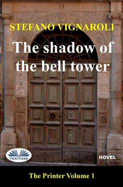 Stefano Vignaroli The Shadow Of The Bell Tower обложка книги