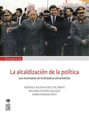 Rolando Eugenio Alvarez Vallejos La alcaldización de la política обложка книги