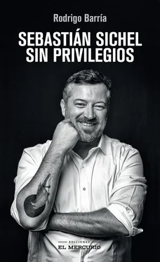 Rodrigo Barría Reyes Sebastián Sichel. Sin privilegios обложка книги