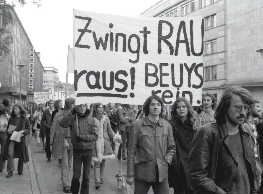 Studentenprotest in Düsseldorf 1972 gegen den Numerus Clausus und die - фото 7