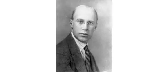 Sergei Prokofiev 18911953 1 Sergey Prokofiev was born in 1891 in Sontsovka - фото 17