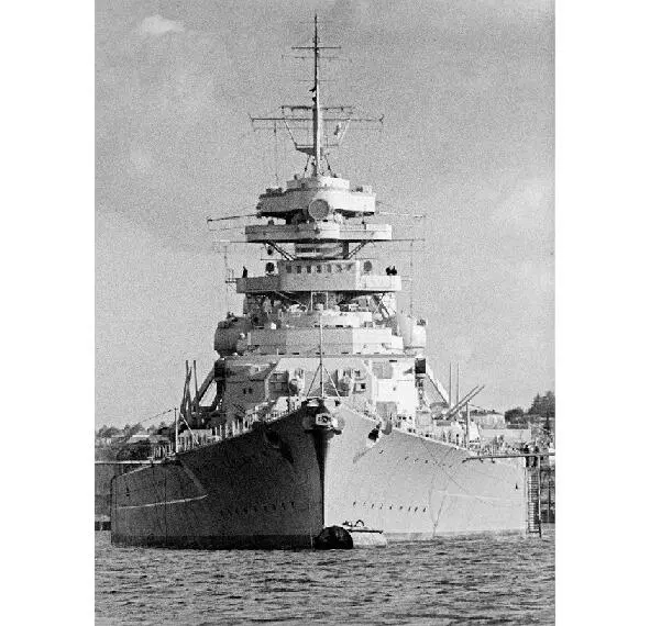 Fifth place The German battleship Bismarck the largest ship of its time - фото 1