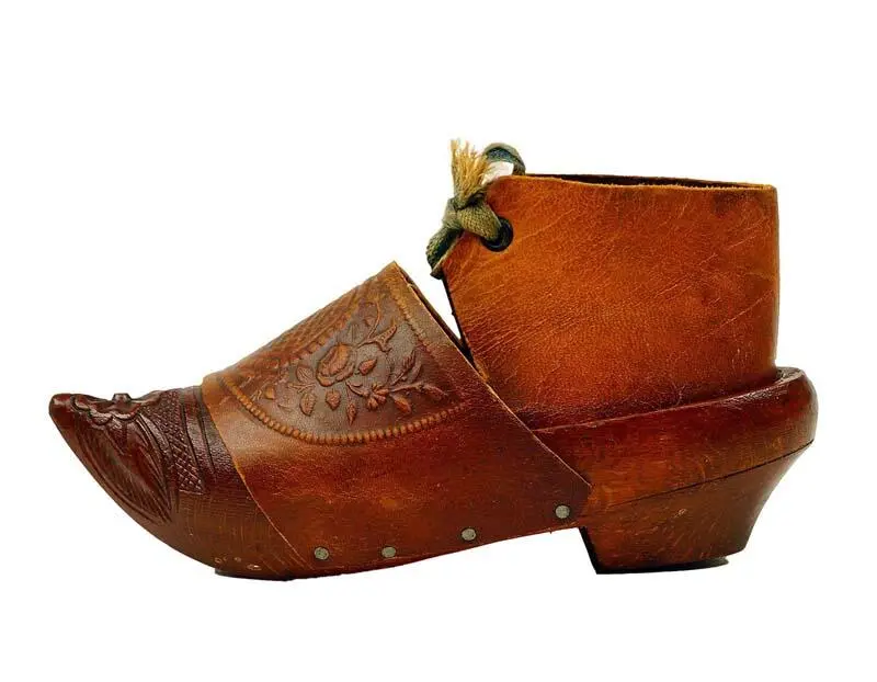Wer sich lieber mit Style und Mode beschäftigt schaut ins Schuhmuseum rein - фото 42