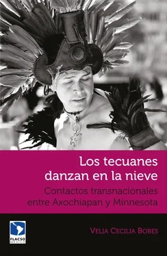 Cecilia Bobes León Los tecuanes danzan en la nieve обложка книги