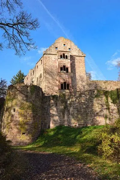 Minneburg Buchen und Walldürn liegen im Dreiländereck BadenWürttemberg Bayern - фото 5