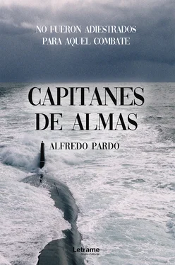 Alfredo Pardo Capitanes de almas обложка книги