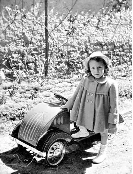 Angela OroszRicht geborene Bein wurde um den 21 Dezember 1944 in - фото 1