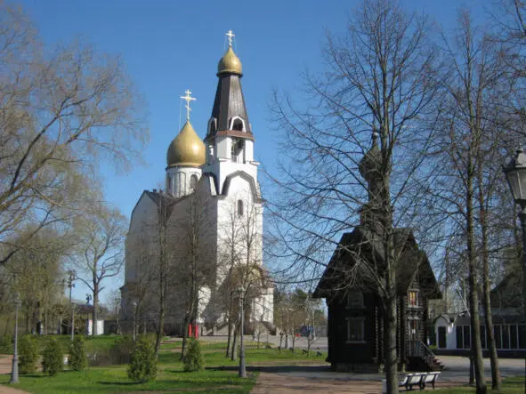 Церковь Св Апостолов Петра и Павла и часовня Святителя Николая Чудотворца Они - фото 14