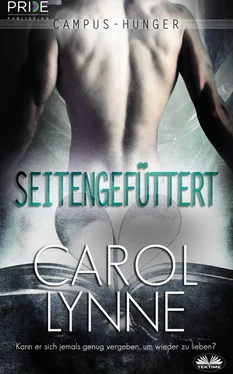 Carol Lynne Seitengefüttert обложка книги