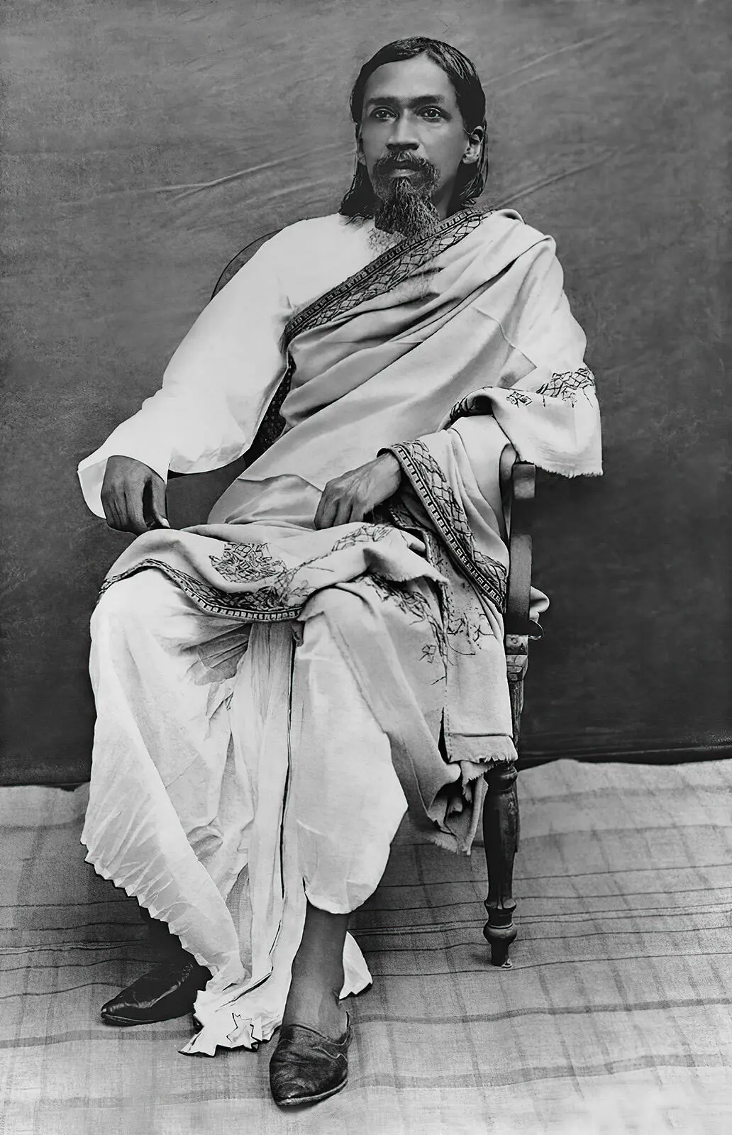 Sri Aurobindo If Arts service is but to imitate Nature then burn all the - фото 7