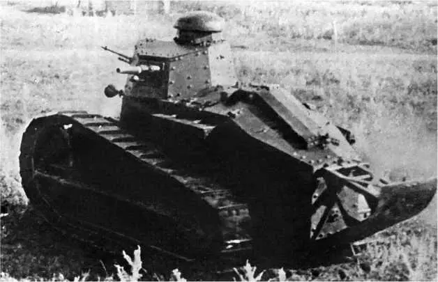 Танк Рено Русский на маневрах Московского военного округа 1927 год По - фото 52