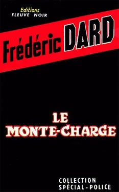 Frédéric Dard Le monte-charge обложка книги