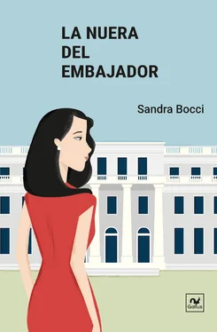 Sandra Bocci La nuera del embajador обложка книги