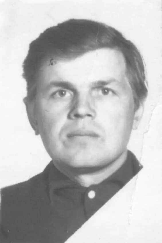 1980е годы Отец стал сохнуть худеть Его глаза впали скулы обострились - фото 58