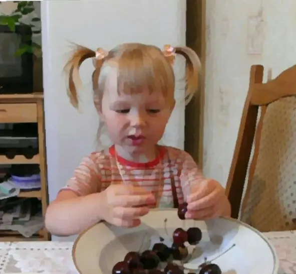 Но не всегда это получалось И если конфеты всё же появлялись в доме а они - фото 9