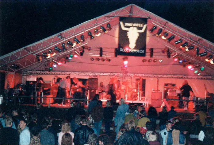 Skyline live auf der Bühne 1991 Christine Besser Hansi von Blind Guardian - фото 9