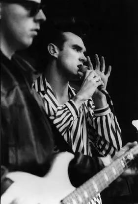 Rourke Bass und Morrissey Gesang Konzert für nukleare Abrüstung - фото 12