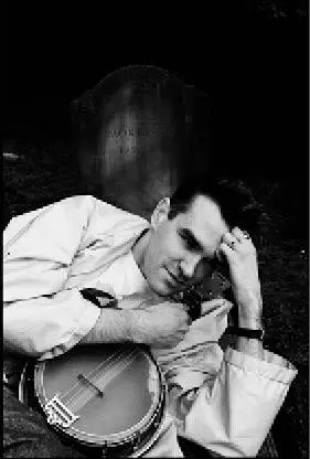 Death At Ones Elbow Morrissey als George Anarchy In The Ukulele Formby - фото 14