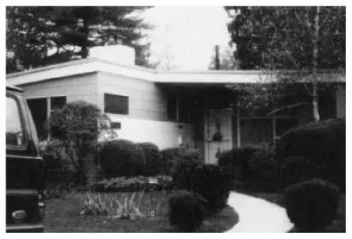 Lous Elternhaus seiner Teenagerjahre in Freeport Szeneausschnitt aus dem Film - фото 7