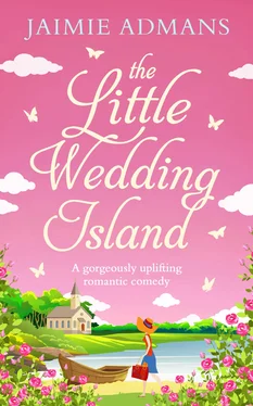 Jaimie Admans The Little Wedding Island обложка книги