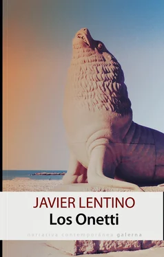Javier Lentino Los Onetti обложка книги